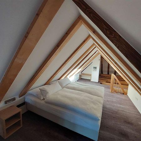 Gasthaus Zum Ochsen Monchberg  Ngoại thất bức ảnh